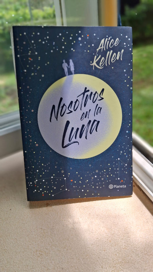 Nosotros en la luna editorial planeta-Cicatrices Literarias