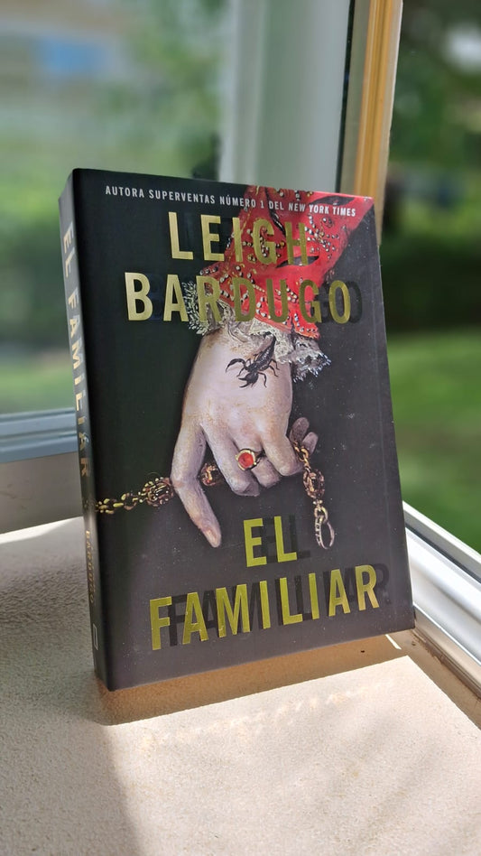 Familiar, El-Cicatrices Literarias