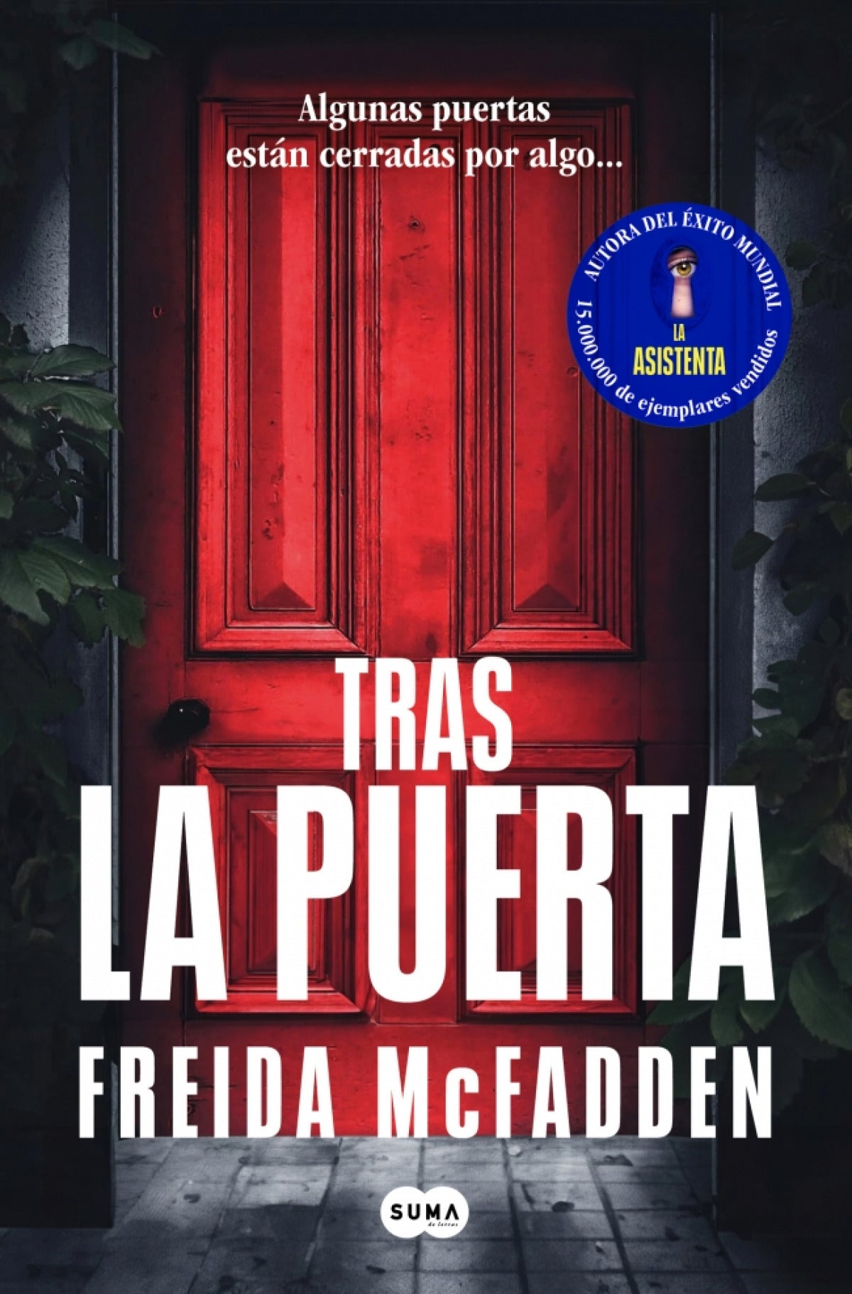 Tras la puerta- Literatura